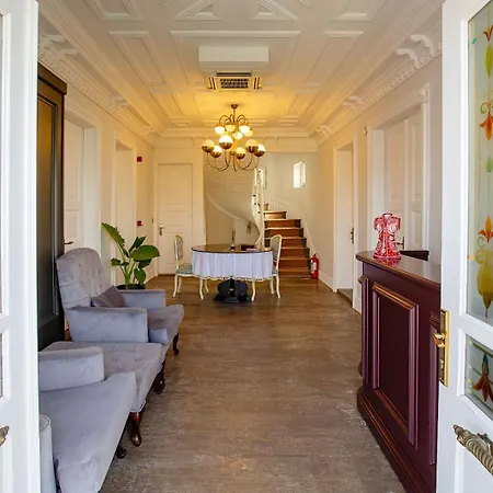 Mansion Milia Otel *