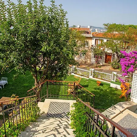 Mansion Milia