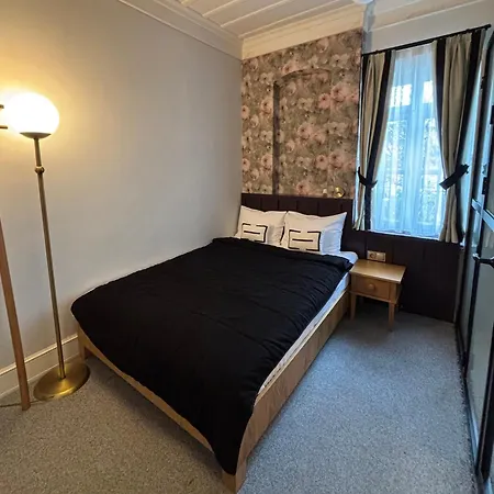 Mansion Miliá Hotel Adalar