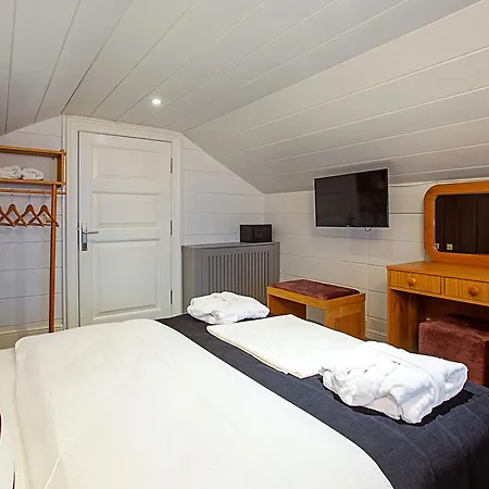 Mansion Miliá Hotel *