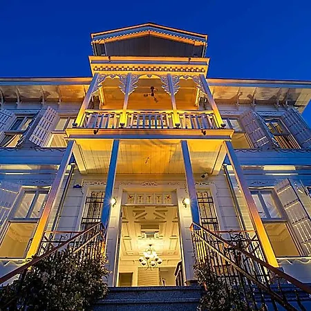 Mansion Milia Boutique Hotel