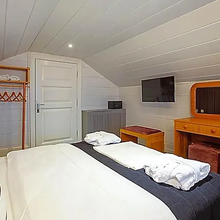 Mansion Milia Boutique Hotel *