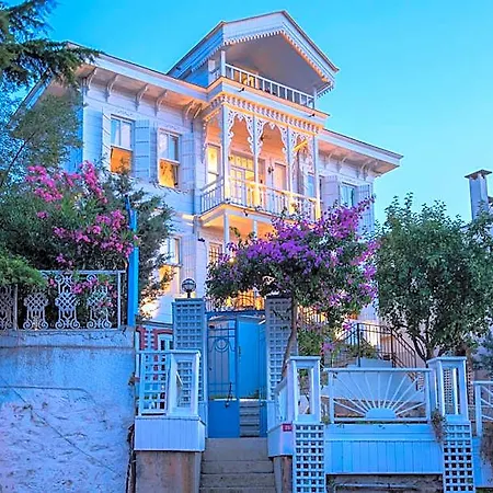 Mansion Milia Boutique