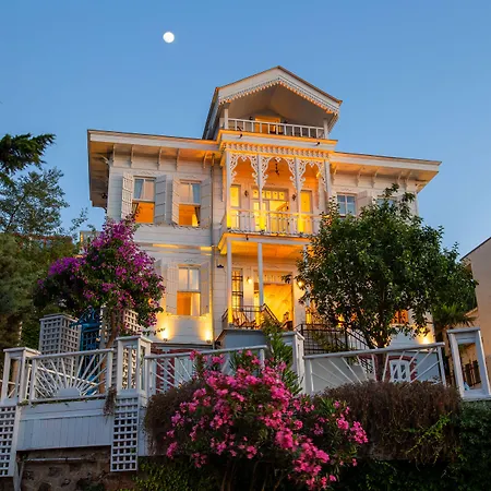 Mansion Milia Адалар